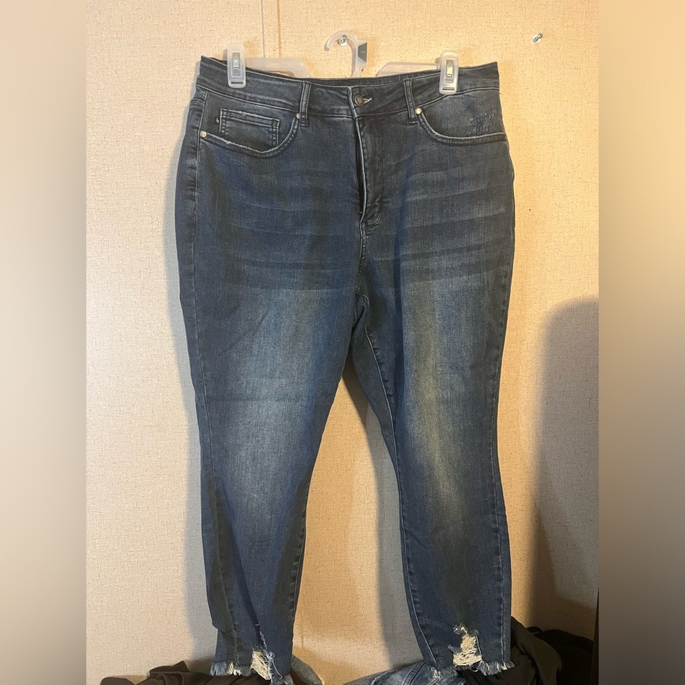 Judy Blue Dark Wash skinny fit mom jeans